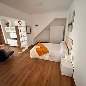  Apartamento El Peligro 5 Zaguan